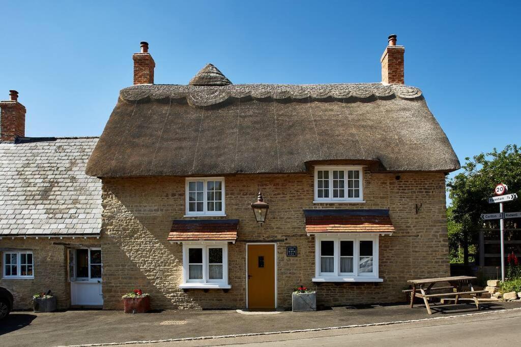 Dawn At The Sun Inn Felmersham, Our Signature Duplex Suite Sharnbrook Exterior photo