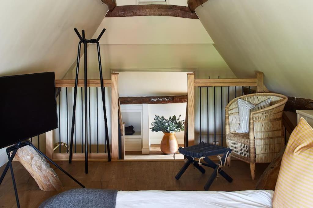 Dawn At The Sun Inn Felmersham, Our Signature Duplex Suite Sharnbrook Exterior photo