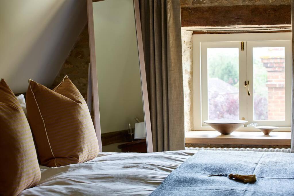 Dawn At The Sun Inn Felmersham, Our Signature Duplex Suite Sharnbrook Exterior photo