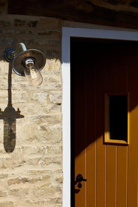 Dawn At The Sun Inn Felmersham, Our Signature Duplex Suite Sharnbrook Exterior photo